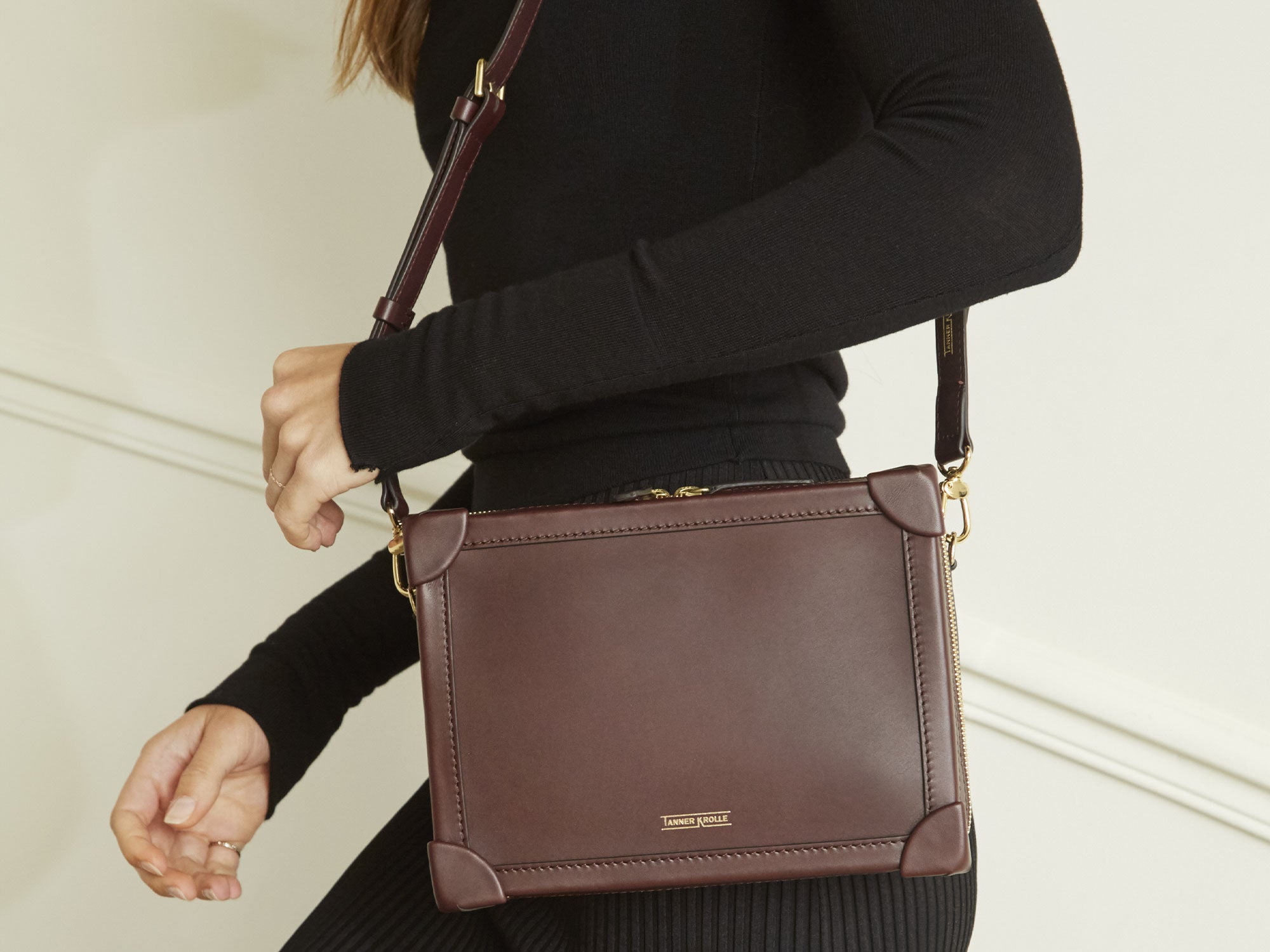 SOFT TRUNK 23 CROSS BODY